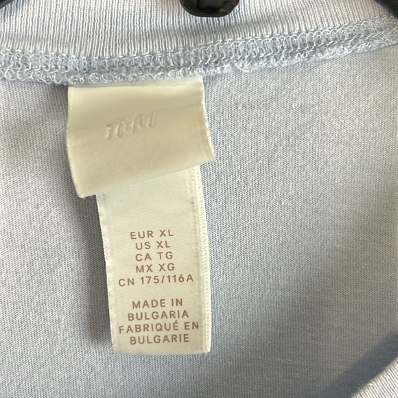 H&M Crop Top - Picture 2 of 2